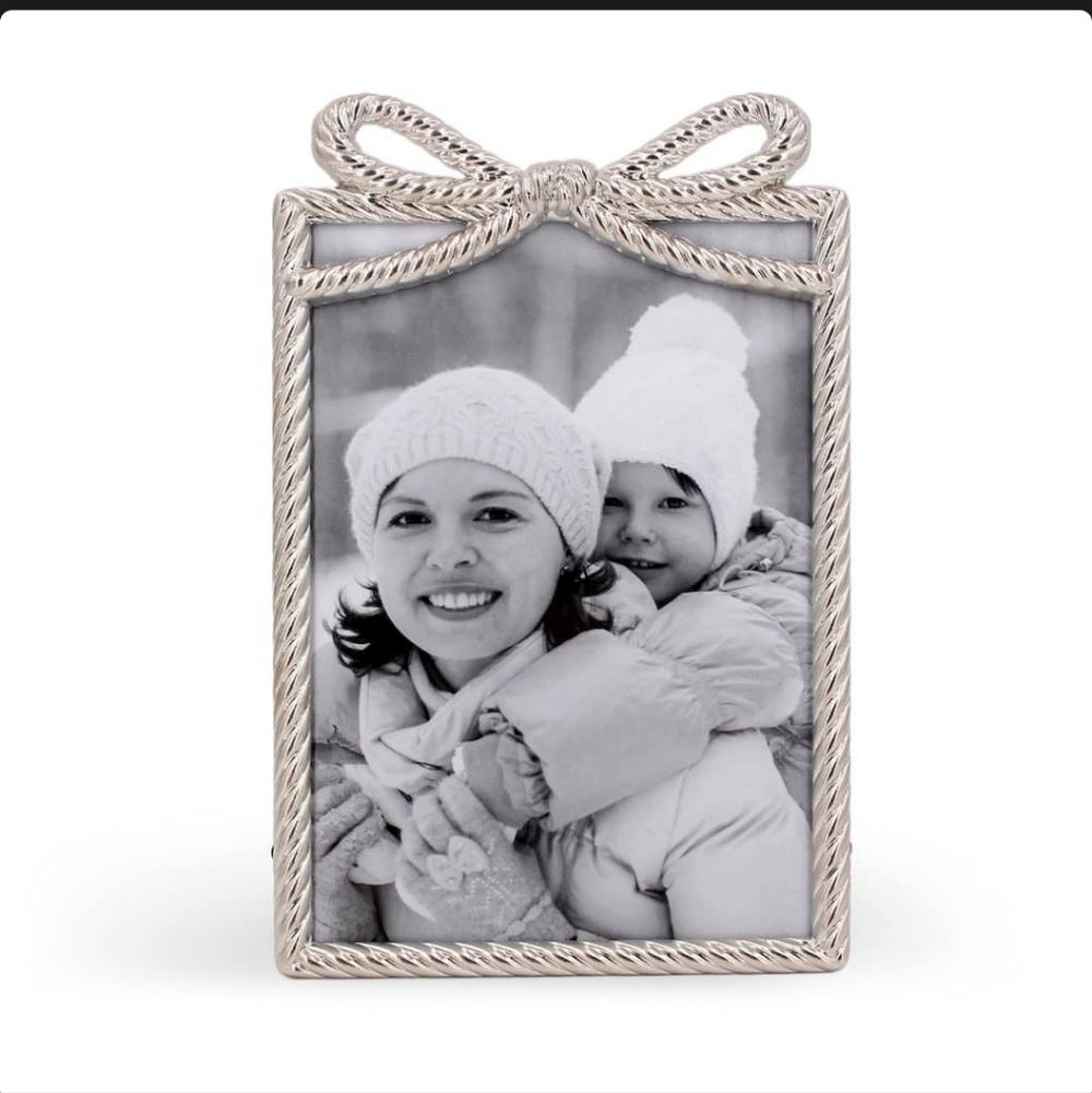 Michaels Studio Decor Festive 4 X 6 Metal Rope Bow Christmas Winter Photo Frame